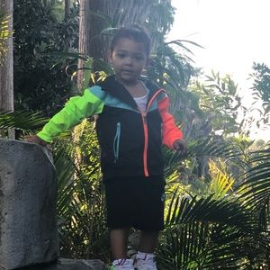 Meet your Posher, Bam